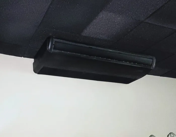 Ar-condicionado split recém-instalado e testado